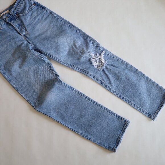 LEVIS WEDGIE STRAIGHT Size 25 Jeans Light Wash - Picture 11 of 12